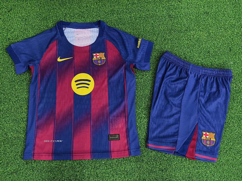 KIT NIÑO FC BARCELONA 2025-26 1A EQUIPACIÓN