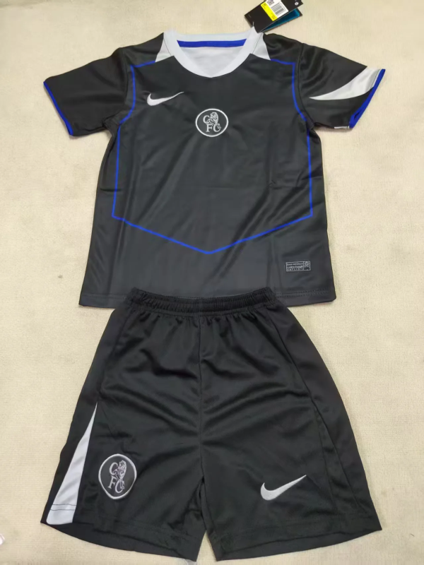 KIT NIÑO CHELSEA 2025/26 FC 3A EQUIPACION (copia)