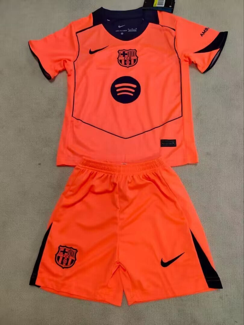 KIT NIÑO FC BARCELONA 2025-26 3A EQUIPACIÓN