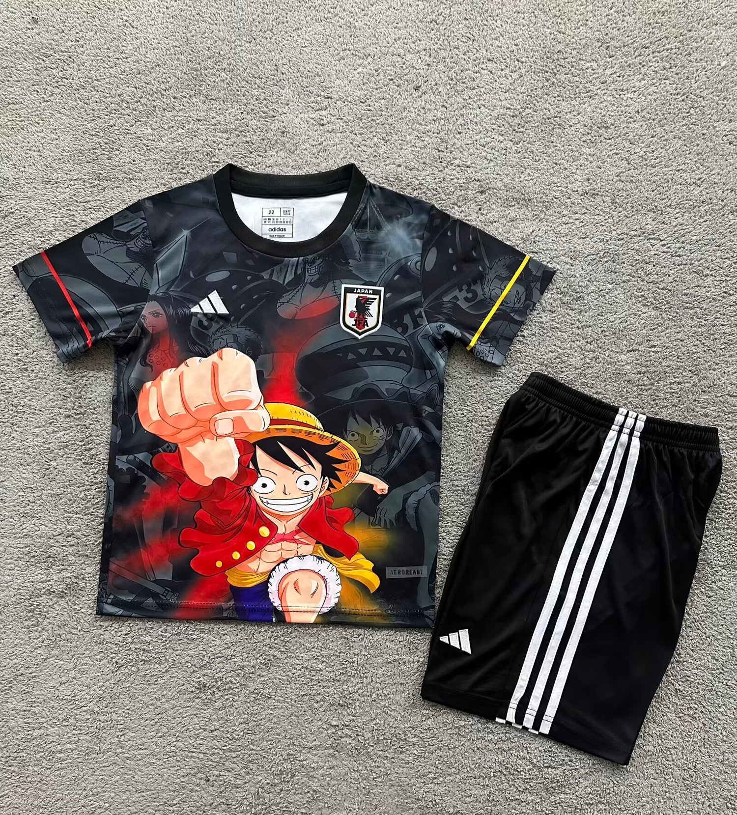 CONJUNTO DE NIÑO JAPON  EQUIPACION ESPECIAL ONEPIECE
