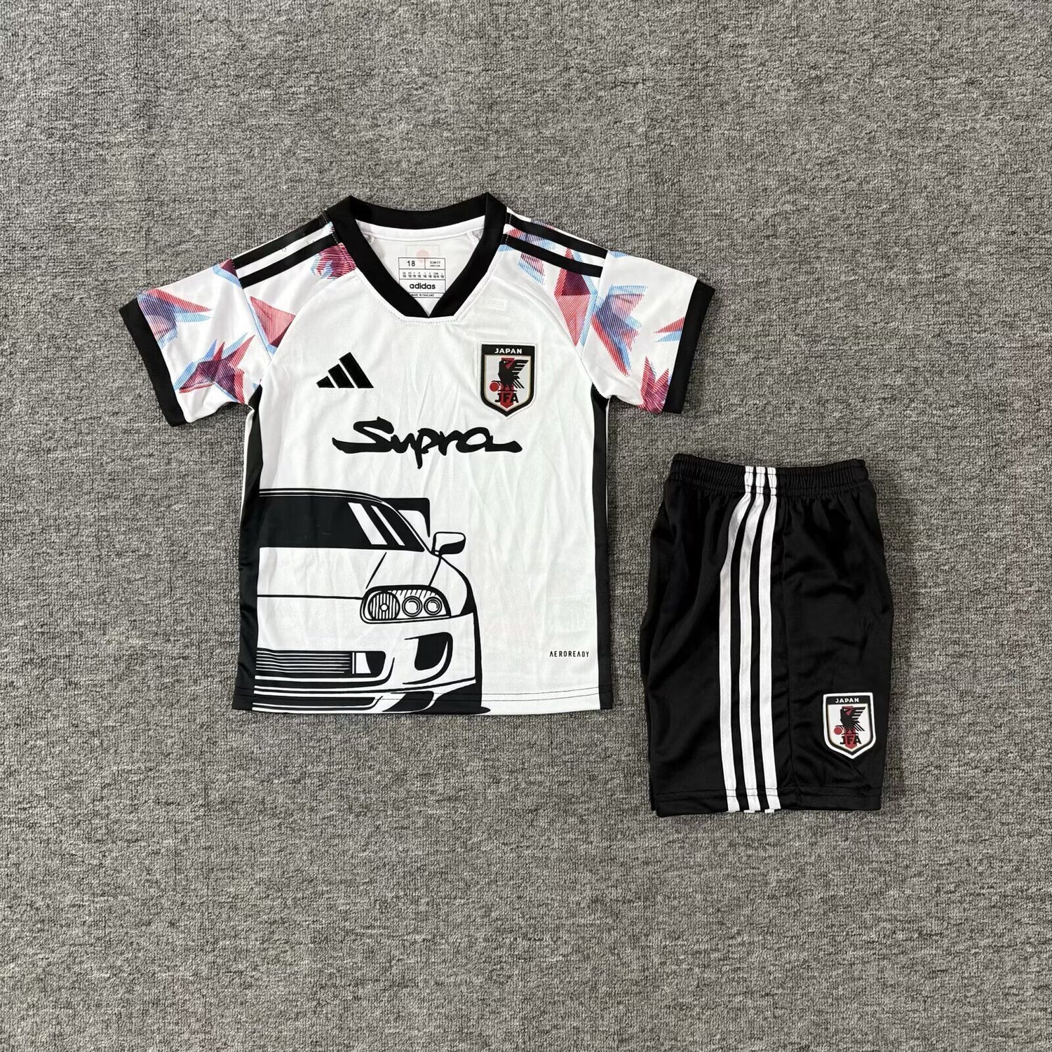 CONJUNTO DE NIÑO JAPON  EQUIPACION ESPECIAL SUPRA