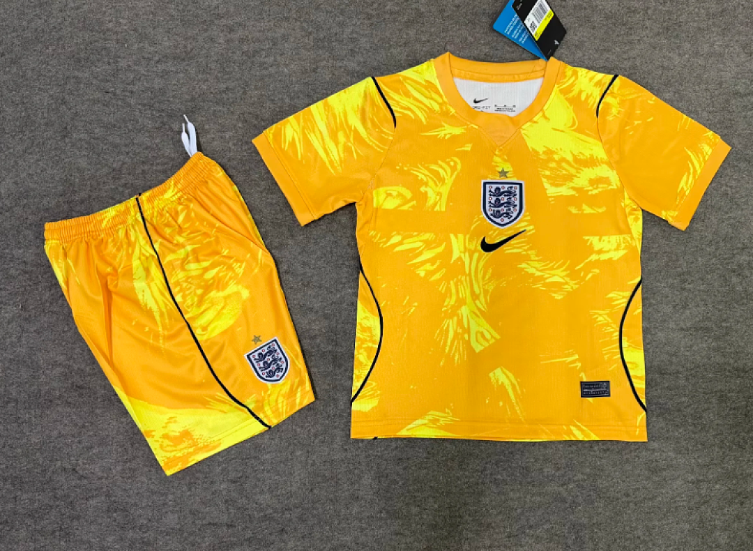 KIT NIÑO INGLATERRA 2026 3A EQUIPACION PORTERO NEGRO