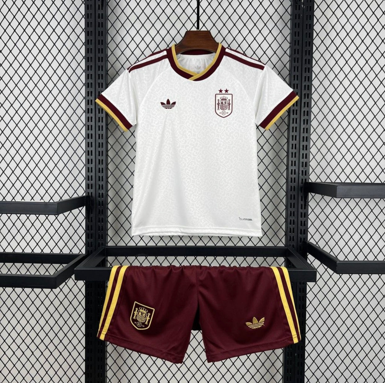 KIT NIÑO ESPAÑA 2026 2A EQUIPACION