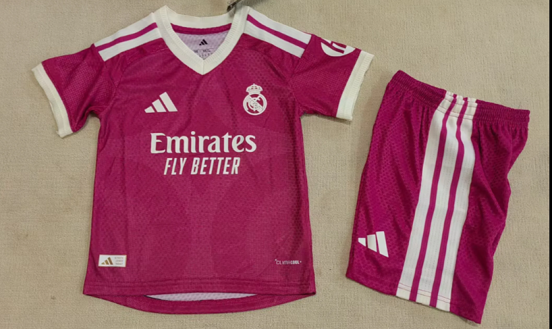 KIT NIÑO REAL MADRID 2026/27 3A EQUIPACIÓN